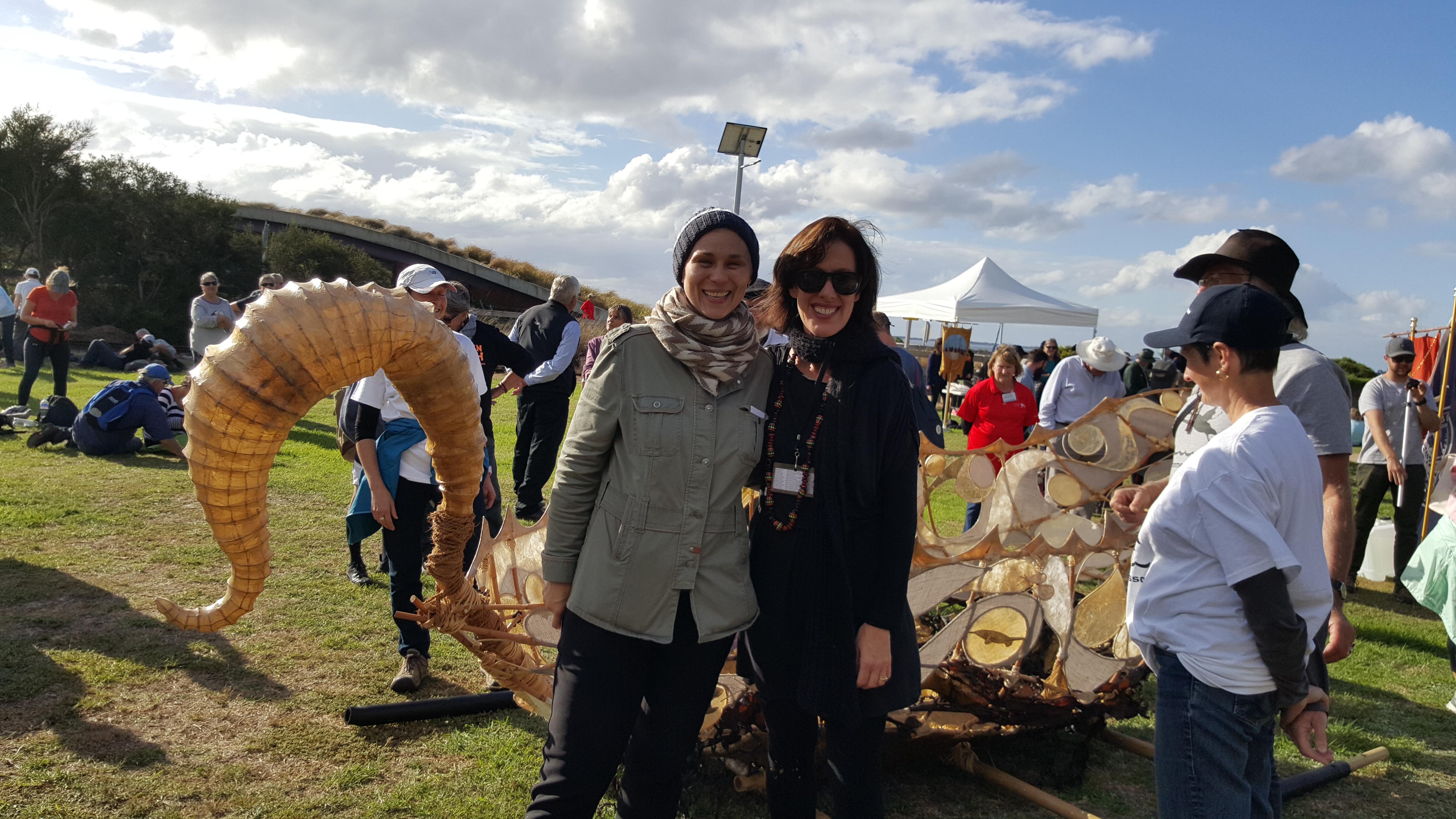 Canoe sculptors Leslie Pearson (USA) and Kerrie Bedson.